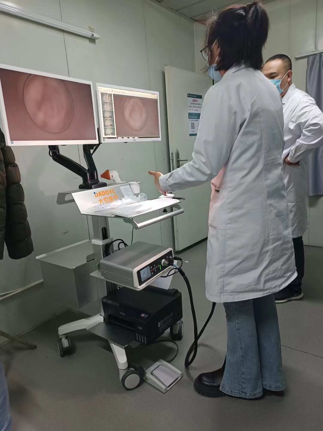 【大豆醫(yī)療】河北省保定市某醫(yī)院肛腸檢查系統(tǒng)DD-600型裝機(jī)培訓(xùn)